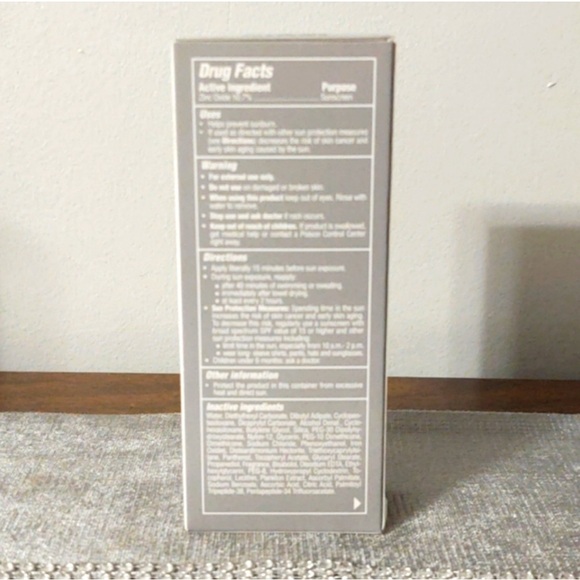 ISDIN Eryfotona tinted Ageless 3.4 FL OZ NWT EXP 5/2027 - Picture 2 of 2